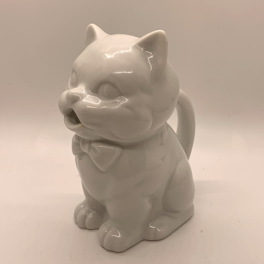 Adorable Cat Creamer!